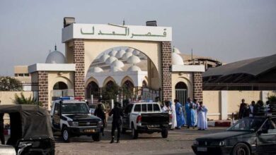 Photo of المدعي العام يستجوب ولد عبد العزيز حول الهدايا وبيع العقارات