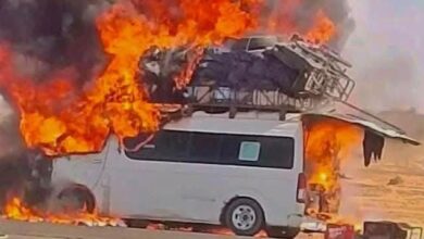 Photo of اشتعال النيران في باص لنقل الركاب على طريق لعيون-الطينطان