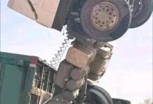 Photo of 20 ساعة من العذاب على طريق الأمل.. شاحنة تحرم آلاف المسافرين فرحة العيد –  موقع  أخر قرار 