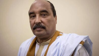 Photo of الرئيس السابق ولد عبد العزيز يخضع لعملية قسطرة بمركز أمراض القلب