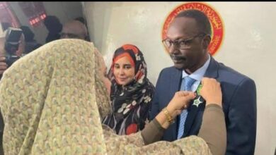 Photo of إقالة موظف بسبب انتمائه لحركة “إيرا”.. خطوة حكومية تثير الجدل وتفتح باب التساؤلات”-موقع أخر قرار.