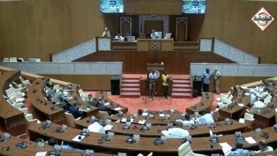 Photo of نواب المعارضة ينسحبون من جلسة برلمانية احتجاجاً على زيادة أسعار المحروقات