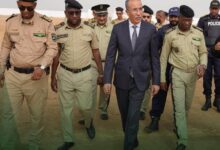 Photo of مدير الأمن الوطني يشرف على التمرين الختامي للمرحلة الثانية لسرايا حفظ النظام في نواكشوط (صور)